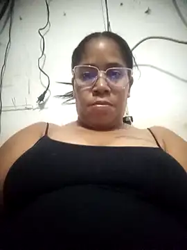 Big ass submissive online show from December 2025 05:00:02 AM