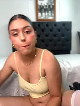 Snapshot of AVA_69 chatting on September 2025 06:51:01 AM AVA 69 online show from September 2025 06:51:01 AM
