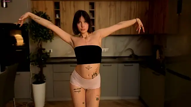 Snapshot of Anny_Molly chatting on February 2026 06:11:02 AM Anny Molly online show from February 2026 06:11:02 AM