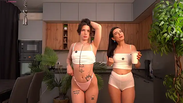 Anny Molly online show from April 2026 06:09:01 AM