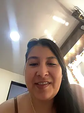 Snapshot of evelyn_1702 chatting on July 2026 09:04:02 PM evelyn 1702 online show from July 2026 09:04:02 PM