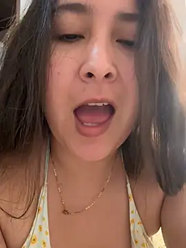 evelyn 1702 online show from July 2026 07:21:01 PM