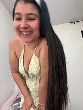 evelyn 1702 online show from January 2026 03:10:01 AM