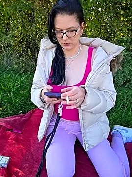 Snapshot of Swiss_Lady chatting on October 2025 12:07:01 PM Swiss Lady online show from October 2025 12:07:01 PM