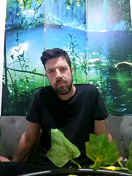 Snapshot of welcome-to-the-jungle chatting on February 2026 09:37:02 PM welcome-to-the-jungle online show from February 2026 09:37:02 PM