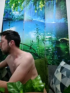 Snapshot of welcome-to-the-jungle chatting on February 2026 05:15:01 AM welcome-to-the-jungle online show from February 2026 05:15:01 AM