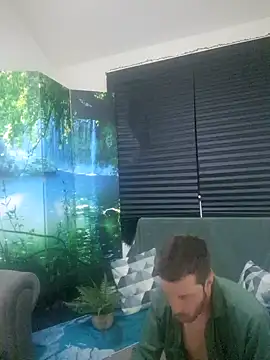 welcome-to-the-jungle online show from October 2025 04:00:01 AM