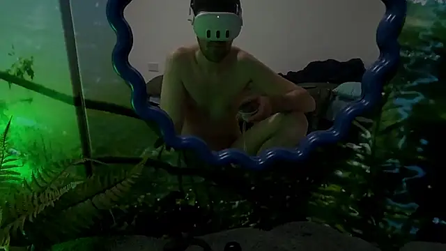 Snapshot of welcome-to-the-jungle chatting on February 2026 10:40:02 PM welcome-to-the-jungle online show from February 2026 10:40:02 PM