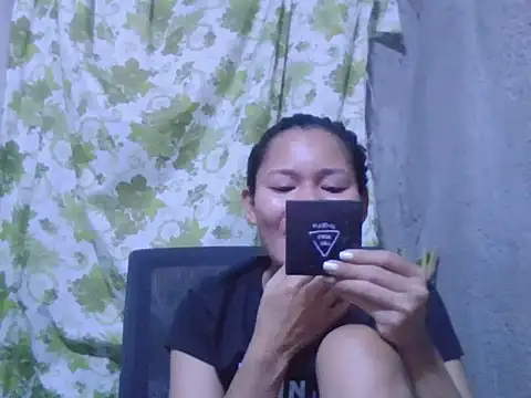 Sweeetgurll online show from November 2025 08:47:01 AM