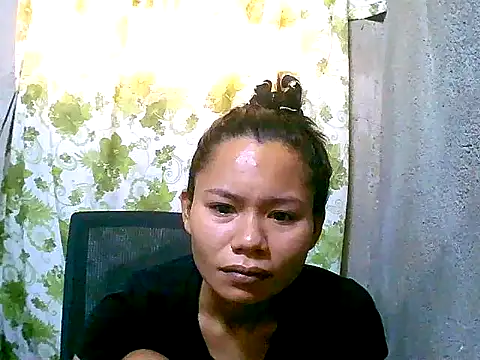 Snapshot of Sweeetgurll chatting on September 2025 01:44:01 AM Sweeetgurll online show from September 2025 01:44:01 AM