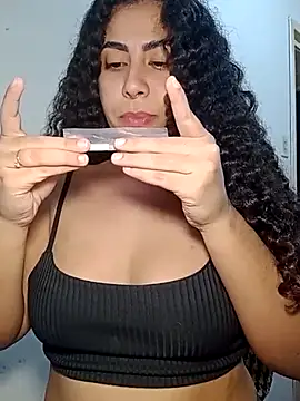 Snapshot of A_maddy chatting on November 2025 12:22:01 AM A maddy online show from November 2025 12:22:01 AM