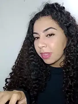 Snapshot of A_maddy chatting on October 2025 10:52:02 PM A maddy online show from October 2025 10:52:02 PM