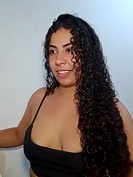 Snapshot of A_maddy chatting on November 2025 08:09:02 PM A maddy online show from November 2025 08:09:02 PM