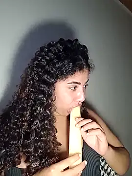 Snapshot of A_maddy chatting on November 2025 09:04:02 PM A maddy online show from November 2025 09:04:02 PM