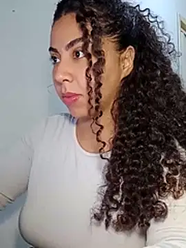 Snapshot of A_maddy chatting on November 2025 07:51:01 PM A maddy online show from November 2025 07:51:01 PM