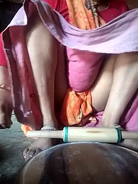 Snapshot of Monika_thakurr chatting on February 2026 03:17:01 AM Monika thakurr online show from February 2026 03:17:01 AM