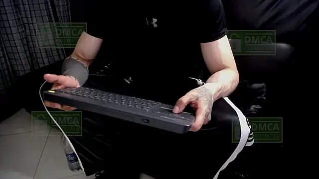 Mr Klein 69 online show from October 2025 01:05:01 AM