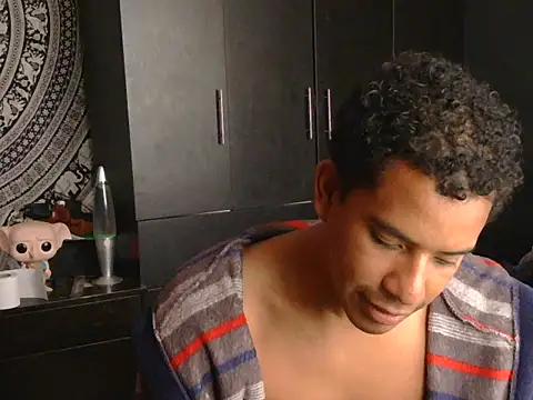 Snapshot of latinboybigdick chatting on September 2025 04:16:01 PM latinboybigdick online show from September 2025 04:16:01 PM
