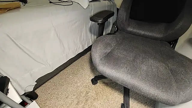 catt18 online show from October 2025 04:15:02 PM