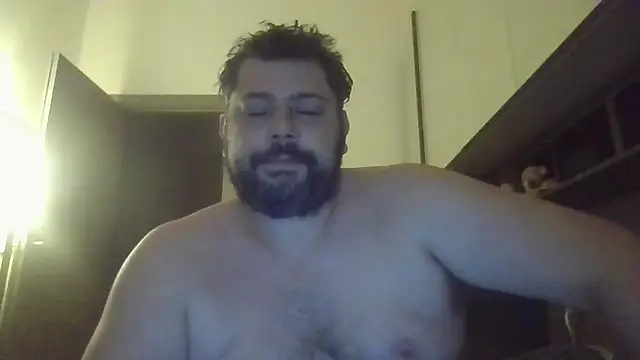 giuseppelovisi85 online show from October 2025 08:54:02 PM