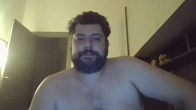 giuseppelovisi85 online show from October 2025 11:28:02 PM