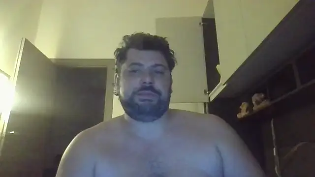 giuseppelovisi85 online show from October 2025 08:11:02 PM