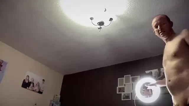 Snapshot of amberrose094 chatting on October 2025 08:52:01 PM amberrose094 online show from October 2025 08:52:01 PM