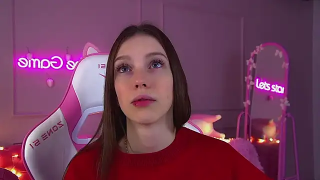 VeronicaVances online show from December 2025 06:18:02 PM