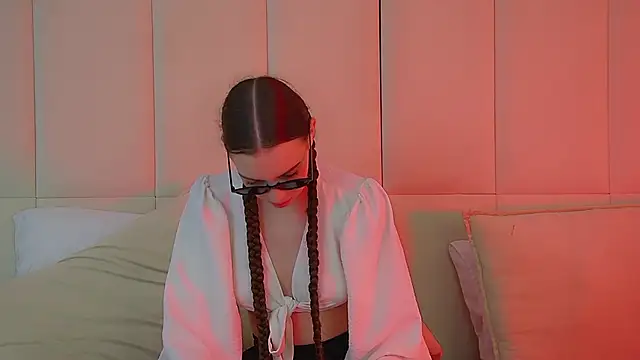 VeronicaVances online show from March 2026 06:39:02 AM