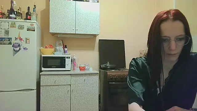 Lucy Divine online show from November 2025 08:02:01 PM