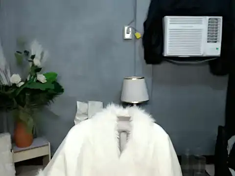 Snapshot of scarlet_enchantress chatting on September 2025 05:05:01 PM scarlet enchantress online show from September 2025 05:05:01 PM