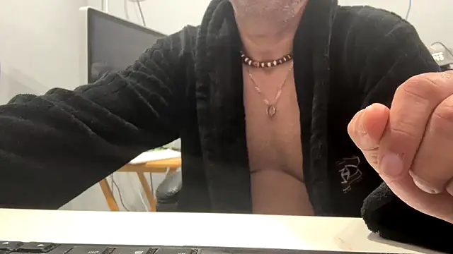 frankyjones8989 online show from November 2025 09:30:01 AM