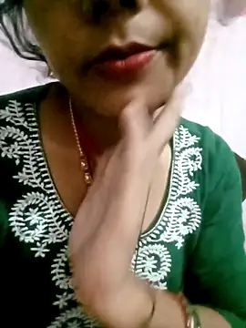 Snapshot of Hot_ashna chatting on October 2025 06:12:02 PM Hot ashna online show from October 2025 06:12:02 PM