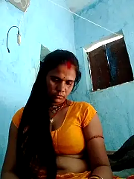 Snapshot of Hot_ashna chatting on February 2026 06:35:02 AM Hot ashna online show from February 2026 06:35:02 AM