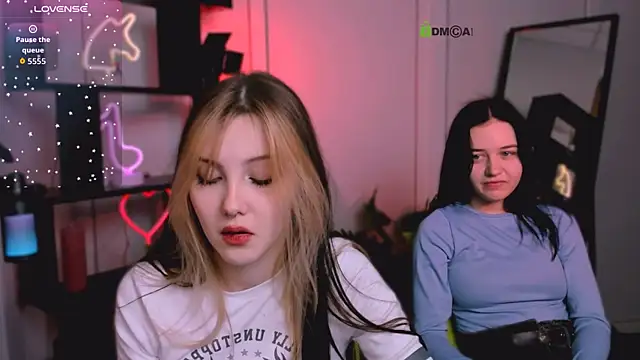 luna tin online show from November 2025 05:51:02 AM