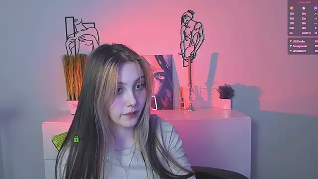 luna tin online show from October 2025 12:53:02 AM