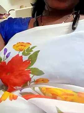 Snapshot of hotmahitha chatting on June 2026 08:24:01 AM hotmahitha online show from June 2026 08:24:01 AM