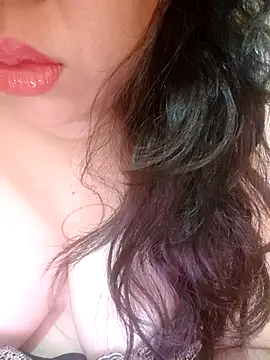 Julyy08 online show from April 2026 02:12:02 PM