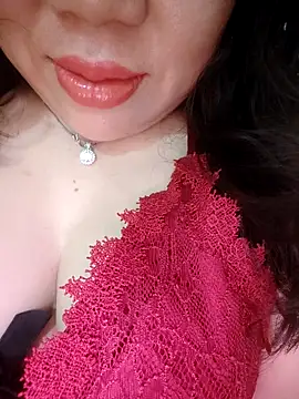 Julyy08 online show from March 2026 03:01:01 PM