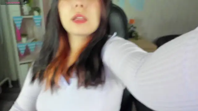 Alis Platt online show from October 2025 01:17:02 AM