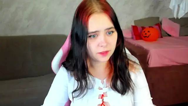 Snapshot of Alis_Platt chatting on October 2025 01:06:02 AM Alis Platt online show from October 2025 01:06:02 AM