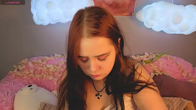 Alis Platt online show from April 2026 01:12:01 AM