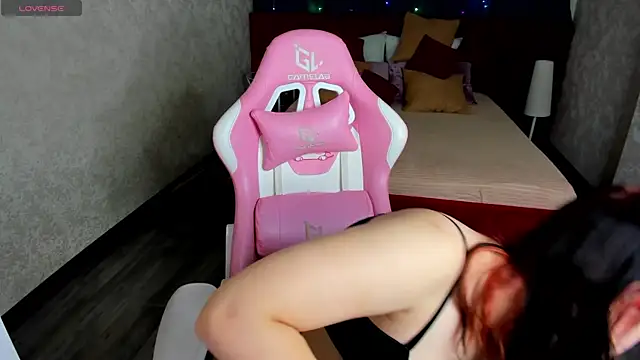 Alis Platt online show from September 2025 01:23:01 AM