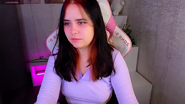 Alis Platt online show from September 2025 01:19:01 AM