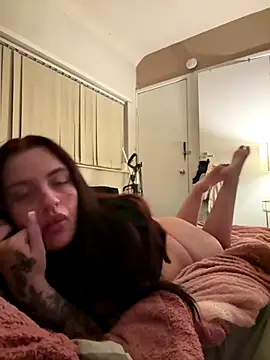 Victoriasteel online show from November 2025 10:02:01 PM