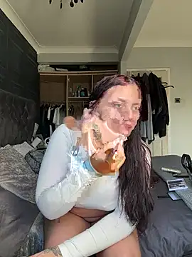 Victoriasteel online show from November 2025 11:00:02 AM