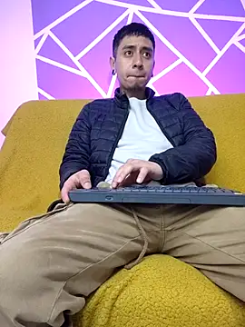 abnerdam01 online show from September 2025 03:10:02 AM