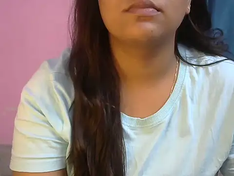 Snapshot of Queenxxx98 chatting on October 2025 07:22:02 PM Queenxxx98 online show from October 2025 07:22:02 PM