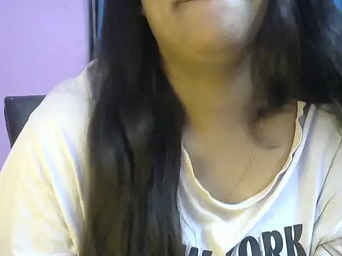 Snapshot of Queenxxx98 chatting on October 2025 08:08:02 PM Queenxxx98 online show from October 2025 08:08:02 PM