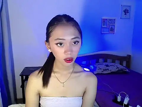 lovely kiannaHugecock online show from March 2026 07:48:02 AM